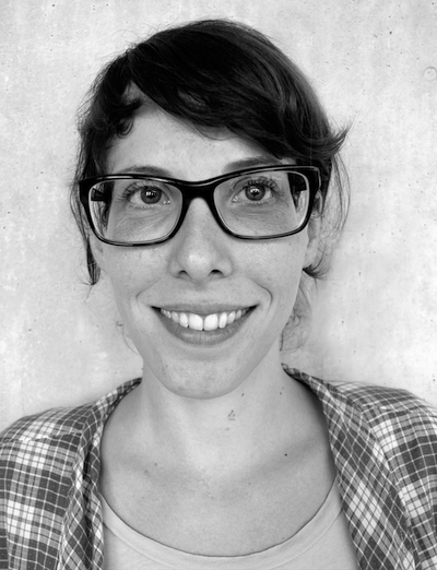 Julia2b_sw_II_400x522
